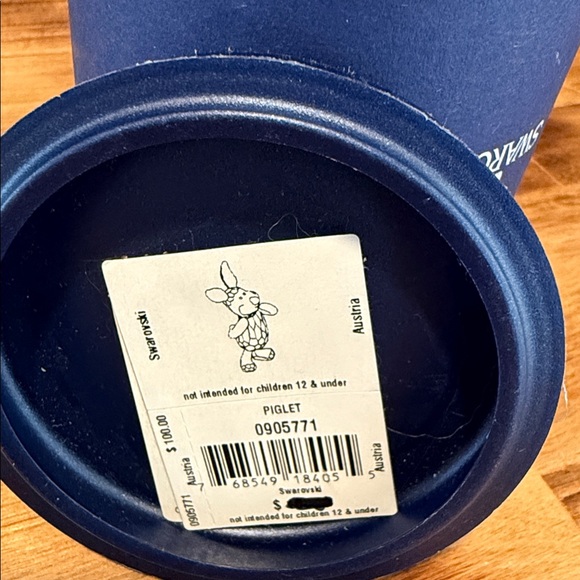 Retired Swarovski Disney Piglet Figurine - Picture 10 of 10